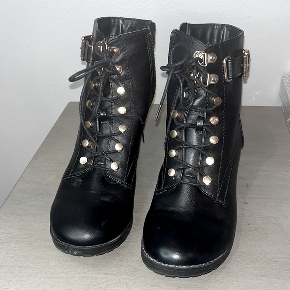 Combat Boots, Gold & Black lace up boots. Used once. - Picture 1 of 3